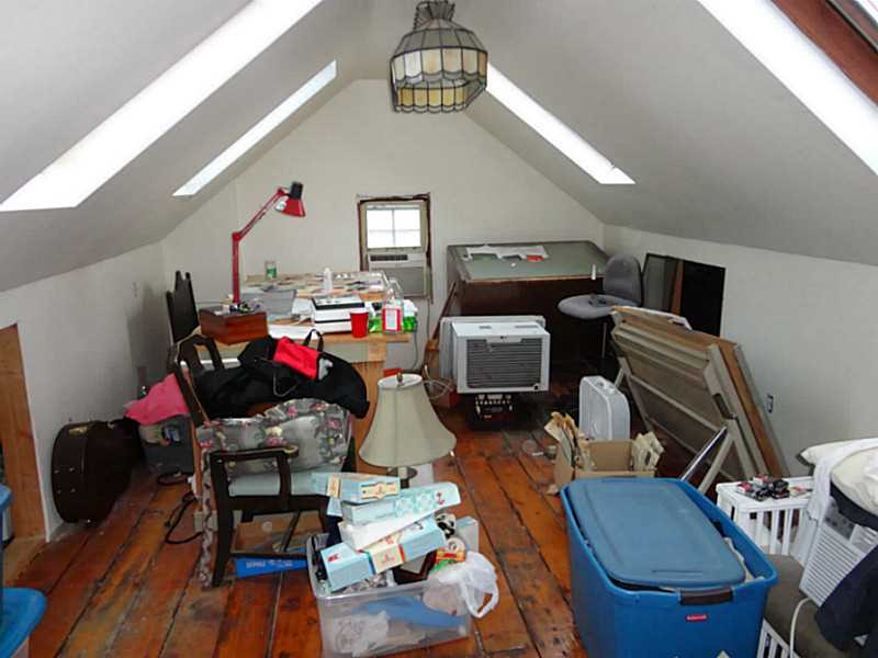 20 Langham Road Providence, RI 02906 - Photo 15 of 16 Studio/Study/Office. third floor studio space