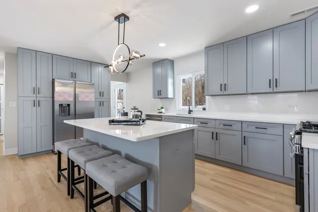 $459,000 | 1485 Jefferson Road, Hoffman Estates, IL 60169