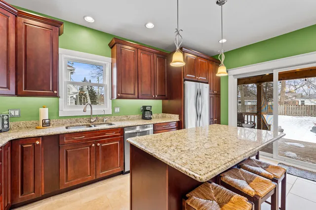 $400,000 | 15405 Joliet Road, Plainfield, IL 60544