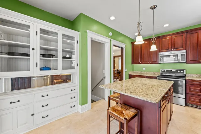 $400,000 | 15405 Joliet Road, Plainfield, IL 60544