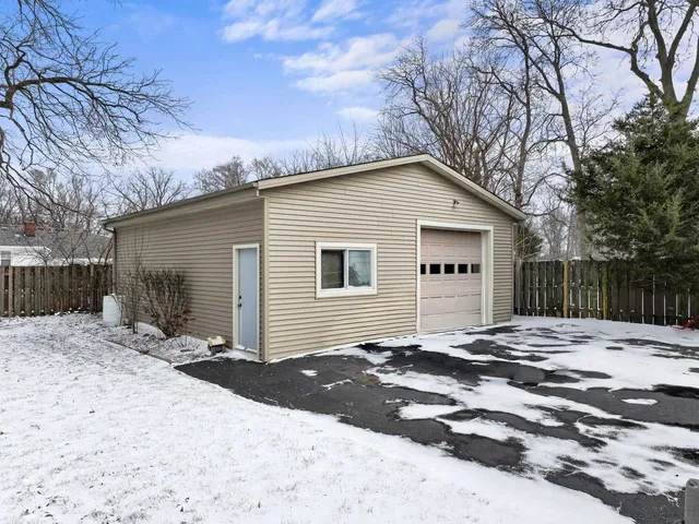 $400,000 | 15405 Joliet Road, Plainfield, IL 60544