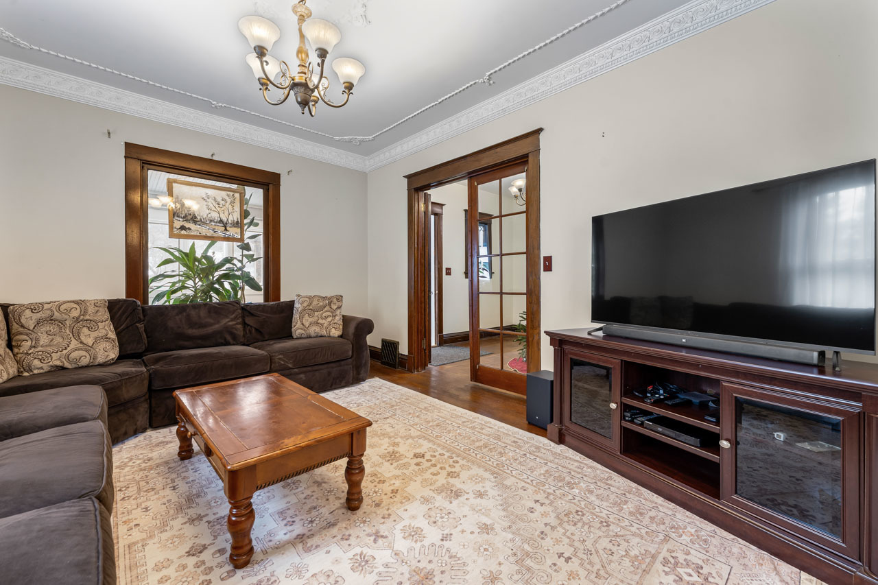 15405 Joliet Road Plainfield, IL 60544 - Photo 6 of 34 a living room with furniture and a flat screen tv