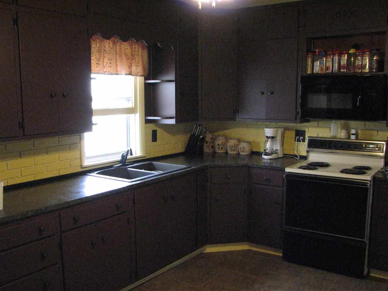 572 8th Avenue Conroy, IA 52220 - Photo 5 of 7 Gallery Image 5