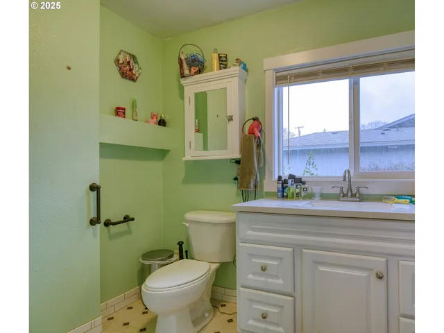 $414,900 | 385 North 6th Street, St. Helens, OR 97051