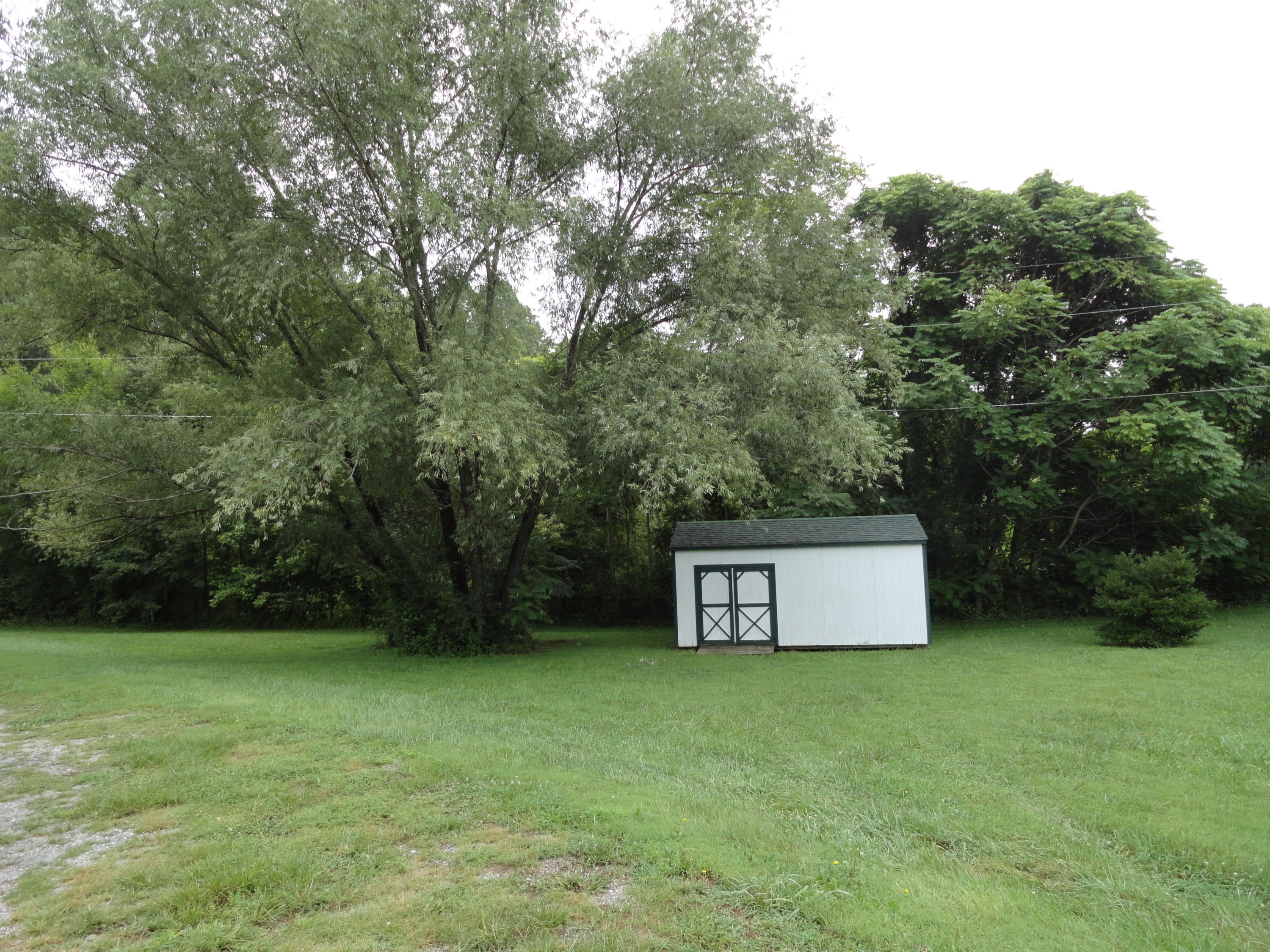 511 Black Oak Road Clinton, TN 37716 - Photo 5 of 38 DSC07308