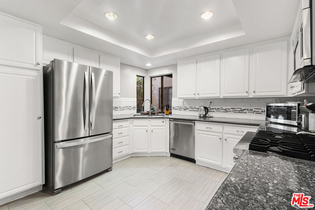 13831 Meeham Way Moorpark, CA 93021 - Photo 11 of 41