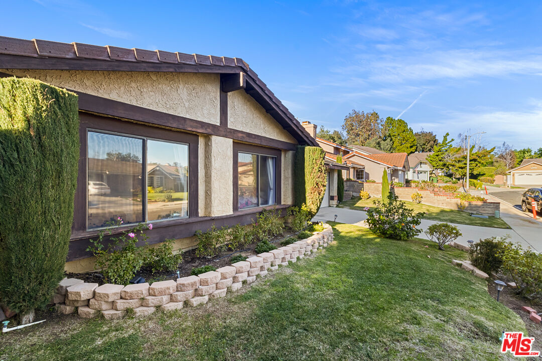 13831 Meeham Way Moorpark, CA 93021 - Photo 2 of 41