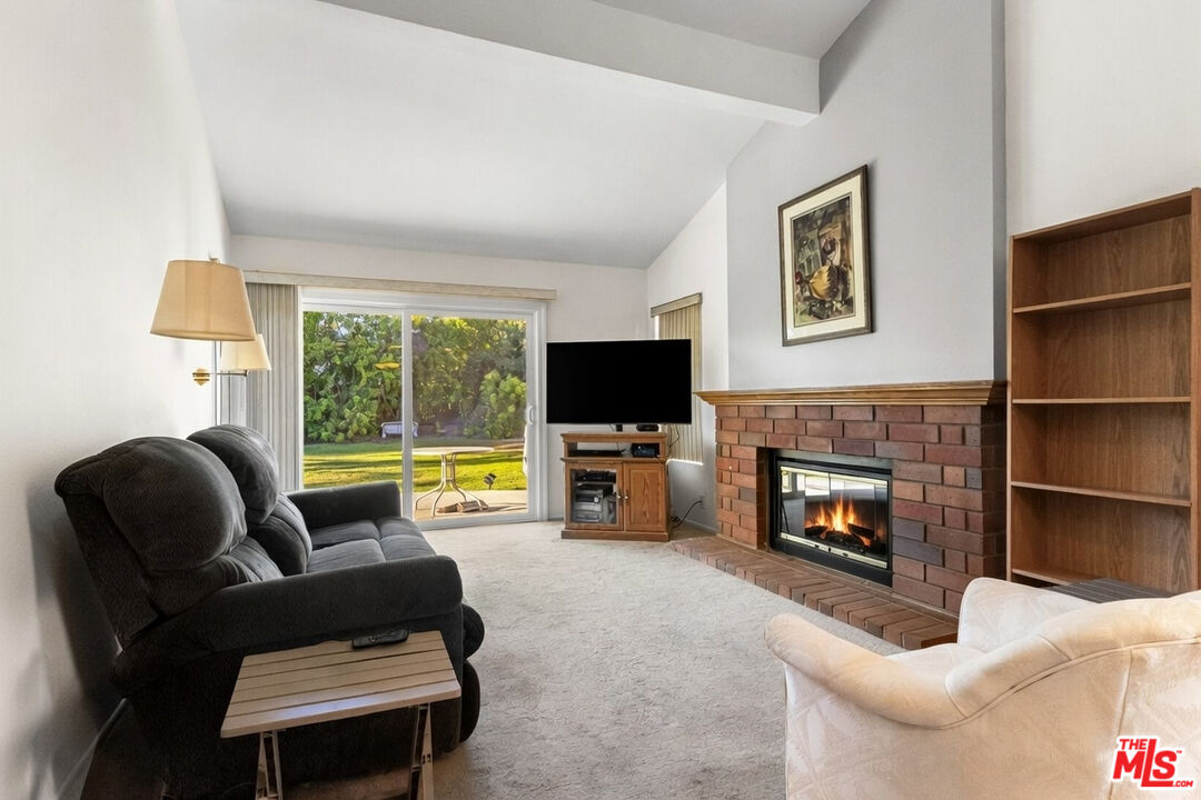 13831 Meeham Way Moorpark, CA 93021 - Photo 21 of 41