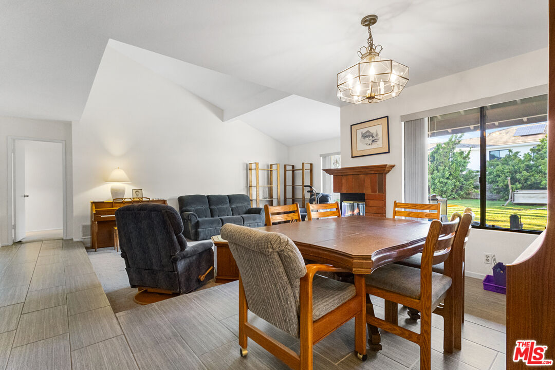 13831 Meeham Way Moorpark, CA 93021 - Photo 10 of 41