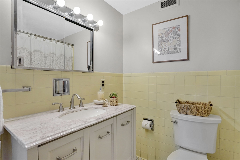 101 Mulberry Street, Unit 519 Springfield, MA 01105 - Photo 23 of 31