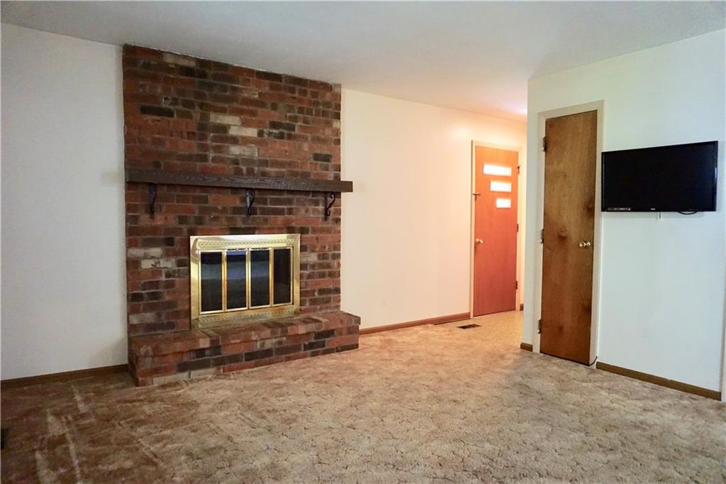 609 Hopkins Road Indianapolis, IN 46229 - Photo 13 of 32