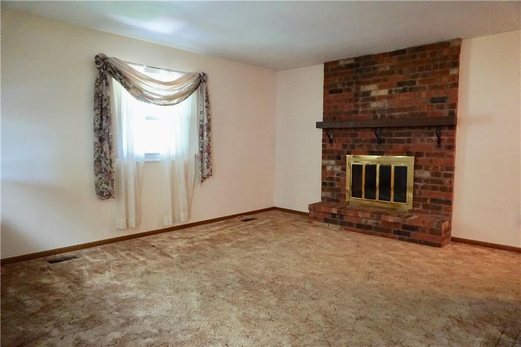 609 Hopkins Road Indianapolis, IN 46229 - Photo 14 of 32