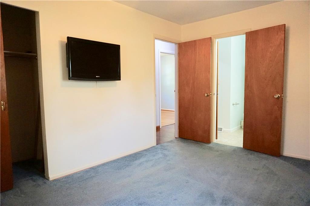 609 Hopkins Road Indianapolis, IN 46229 - Photo 17 of 32