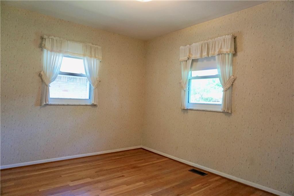 609 Hopkins Road Indianapolis, IN 46229 - Photo 21 of 32