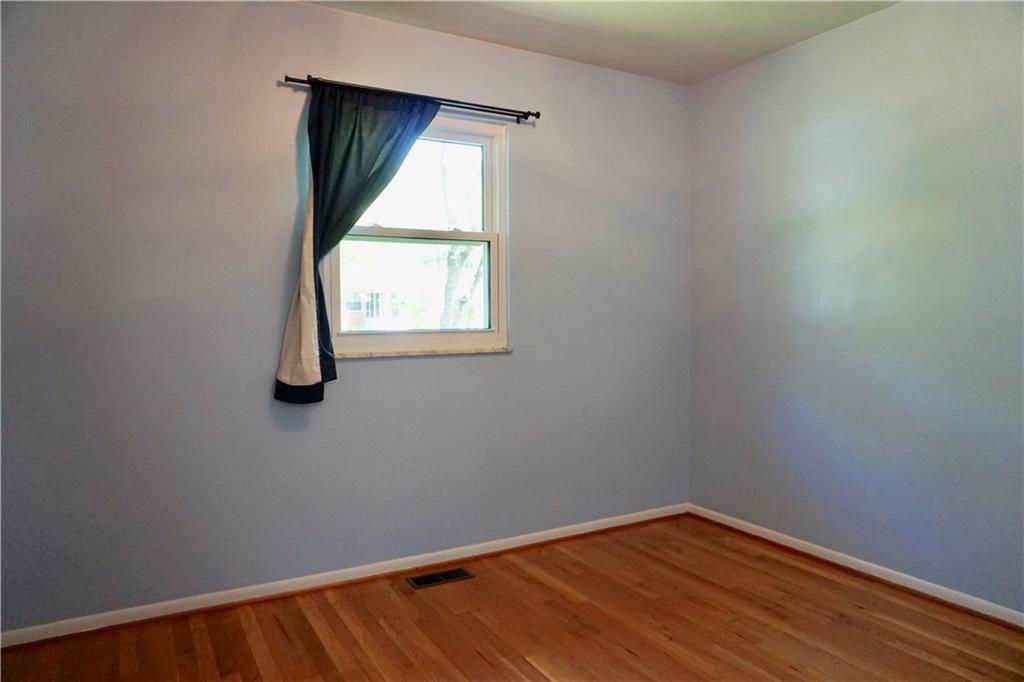 609 Hopkins Road Indianapolis, IN 46229 - Photo 24 of 32