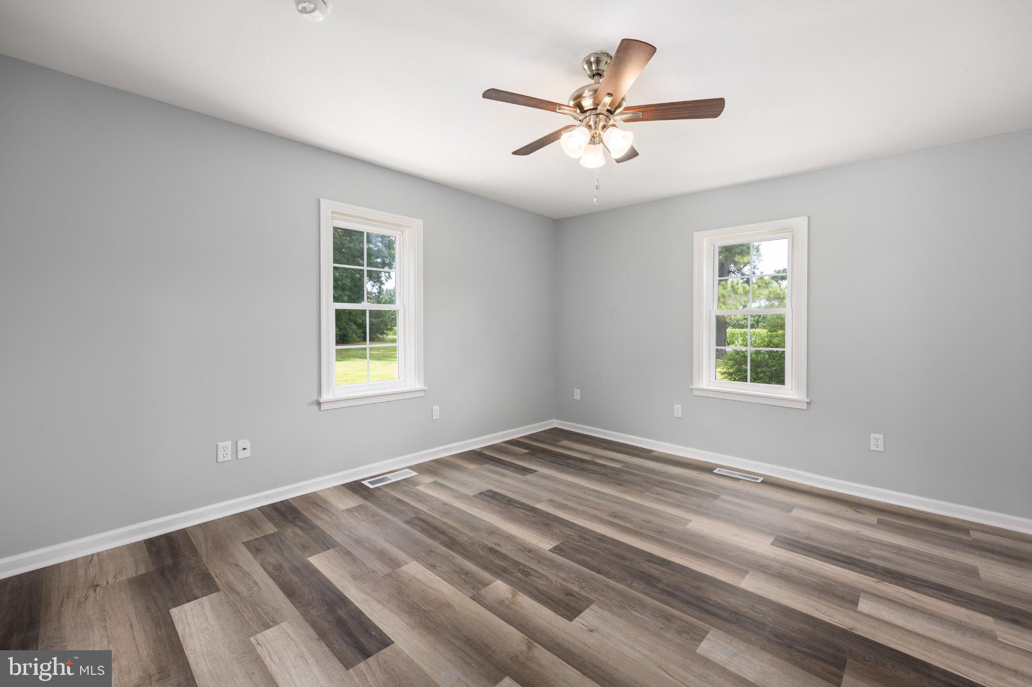 465 Hall Road Pocomoke City, MD 21851 - Photo 23 of 43 Living room