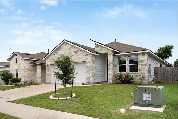 $1,995 | 420 Winding Hollow Lane, Georgetown, TX 78628
