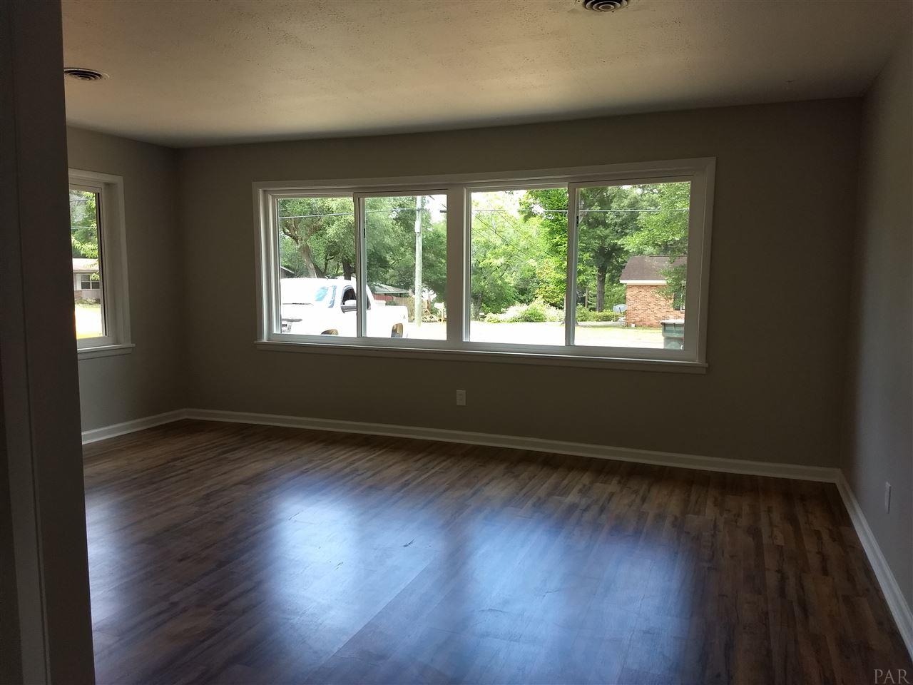 6439 Berryhill Road Milton, FL 32570 - Photo 1 of 4 Gallery Image 1