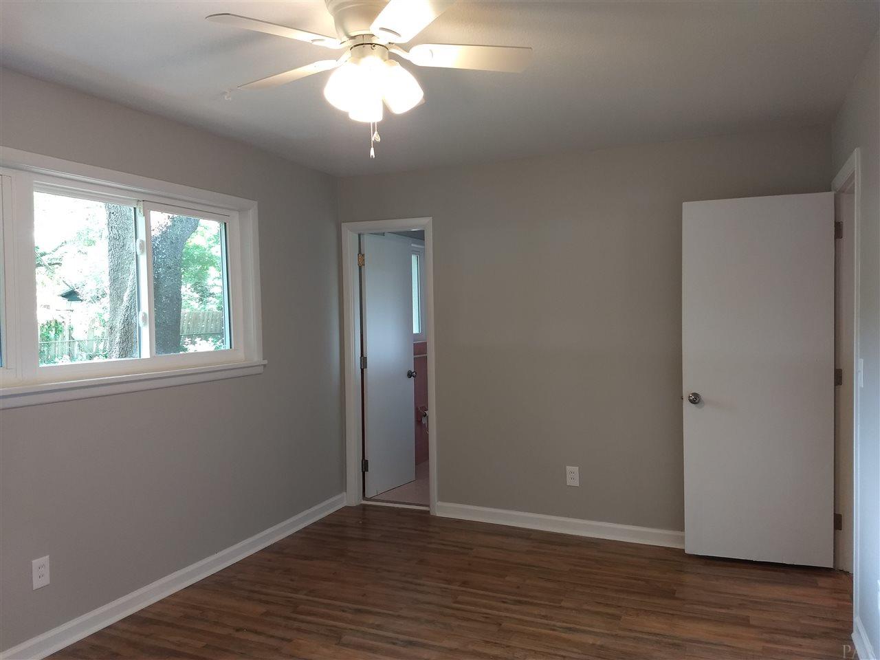 6439 Berryhill Road Milton, FL 32570 - Photo 4 of 4 Gallery Image 4