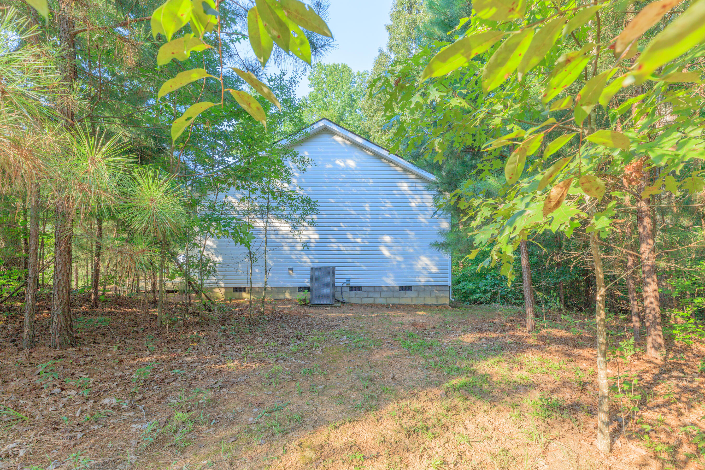 2835 South Riverbend Road Dalton, GA 30721 - Photo 14 of 36 2835 Riverbend HD-10
