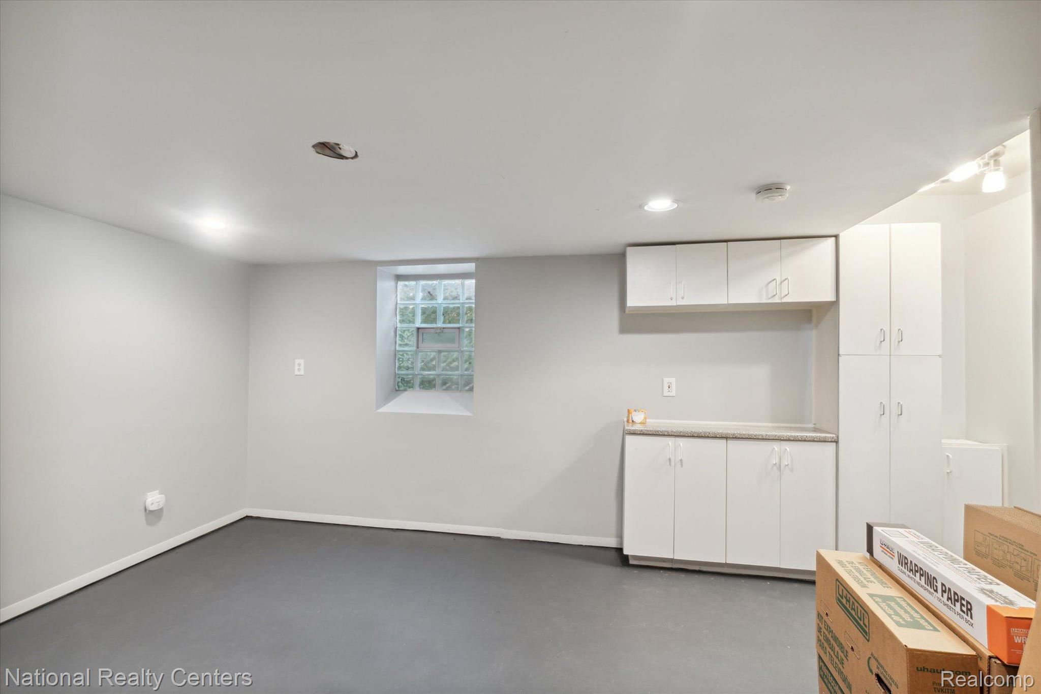 1975 Graefield Road, Unit 31 Birmingham, MI 48009 - Photo 18 of 18 Gallery Image 18