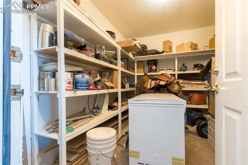 6670 Zercher Road Beulah, CO 81023 - Photo 29 of 41 a utility room with dryer and washer