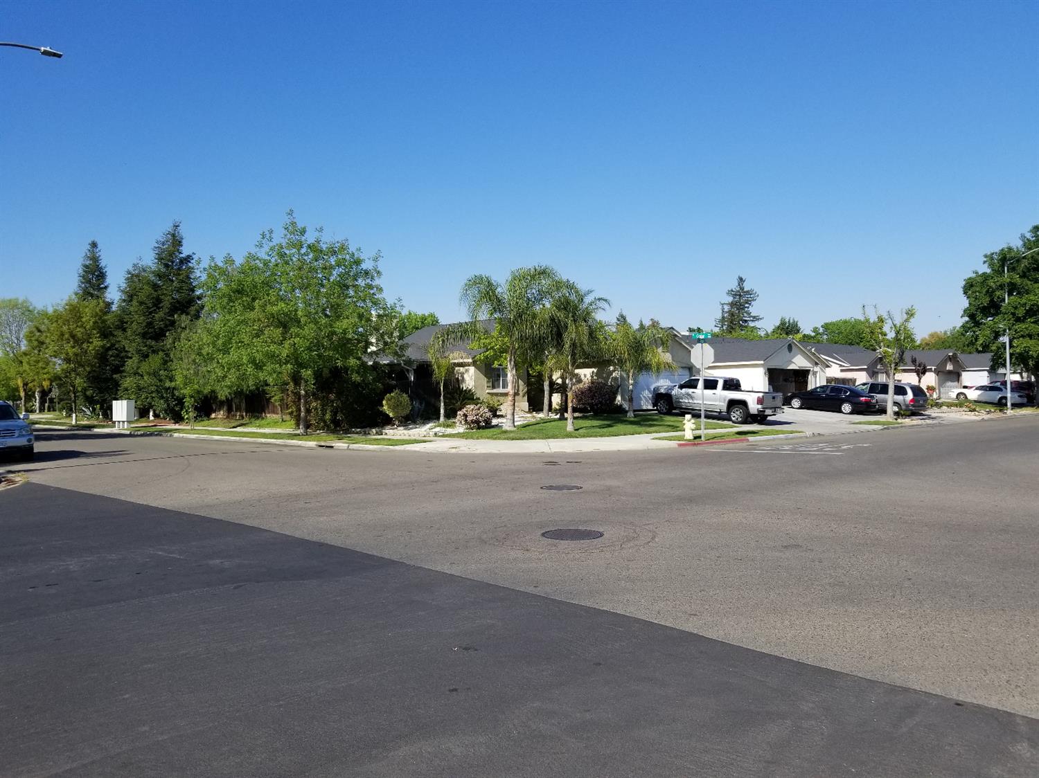 321 North Cedar Avenue Reedley, CA 93654 - Photo 6 of 37 Gallery Image 6