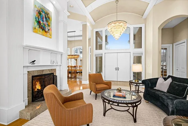 $1,595,900 | 560 Marshall Street, Duluth, MN 55803