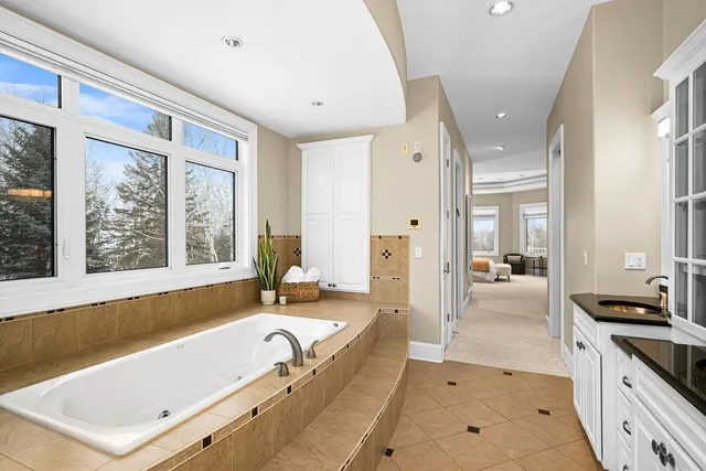 $1,595,900 | 560 Marshall Street, Duluth, MN 55803