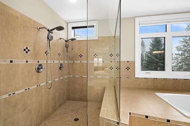 $1,595,900 | 560 Marshall Street, Duluth, MN 55803