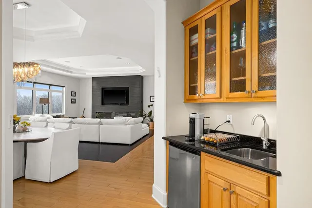 $1,595,900 | 560 Marshall Street, Duluth, MN 55803