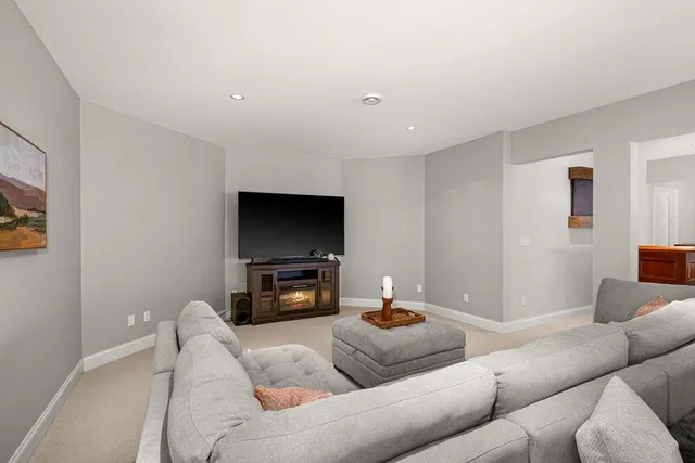 $1,595,900 | 560 Marshall Street, Duluth, MN 55803