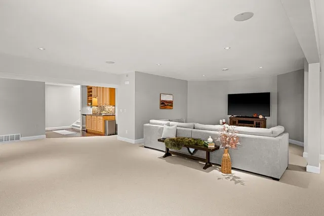 $1,595,900 | 560 Marshall Street, Duluth, MN 55803