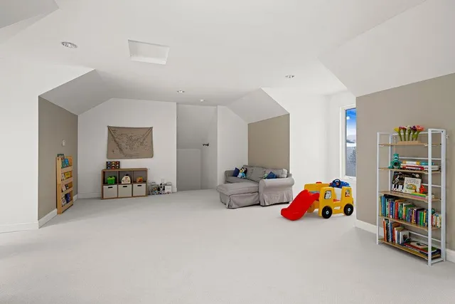 $1,595,900 | 560 Marshall Street, Duluth, MN 55803