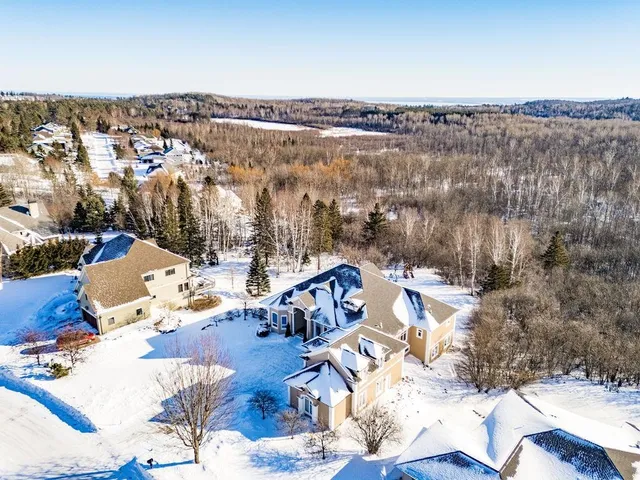 $1,595,900 | 560 Marshall Street, Duluth, MN 55803