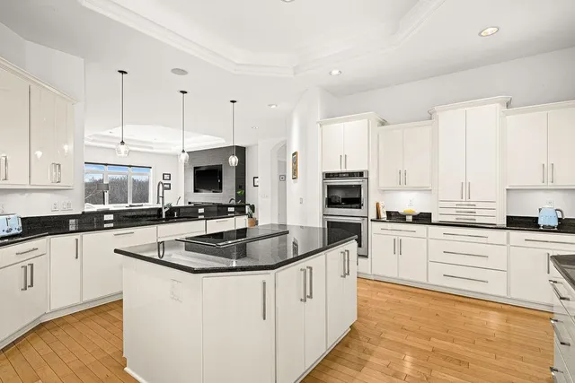 $1,595,900 | 560 Marshall Street, Duluth, MN 55803