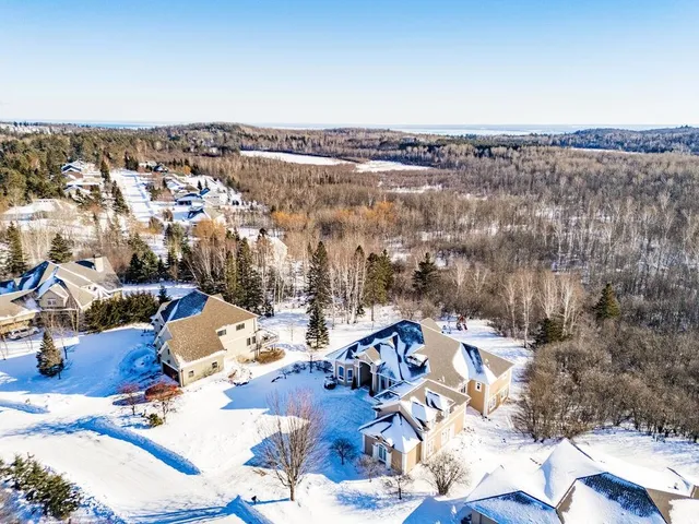 $1,595,900 | 560 Marshall Street, Duluth, MN 55803