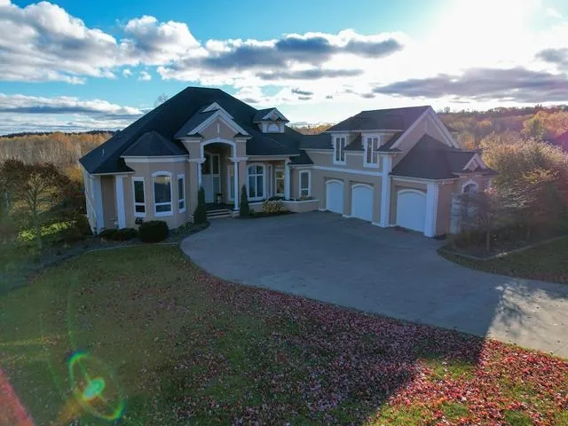 $1,595,900 | 560 Marshall Street, Duluth, MN 55803