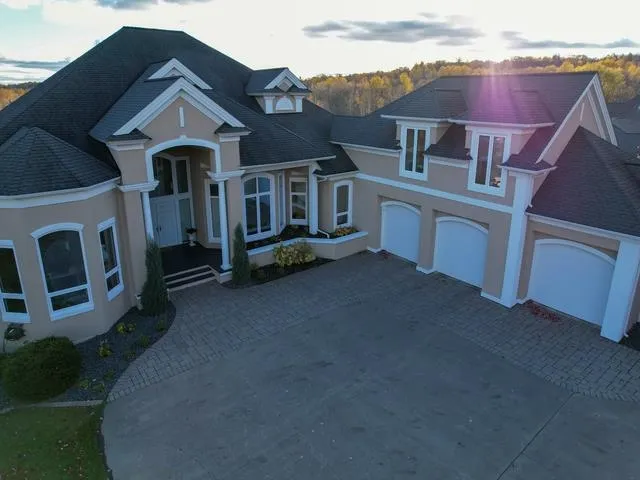 $1,595,900 | 560 Marshall Street, Duluth, MN 55803