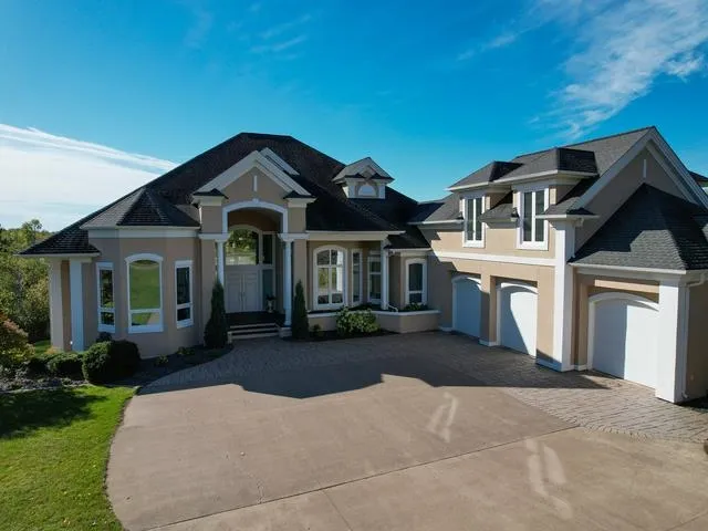 $1,595,900 | 560 Marshall Street, Duluth, MN 55803