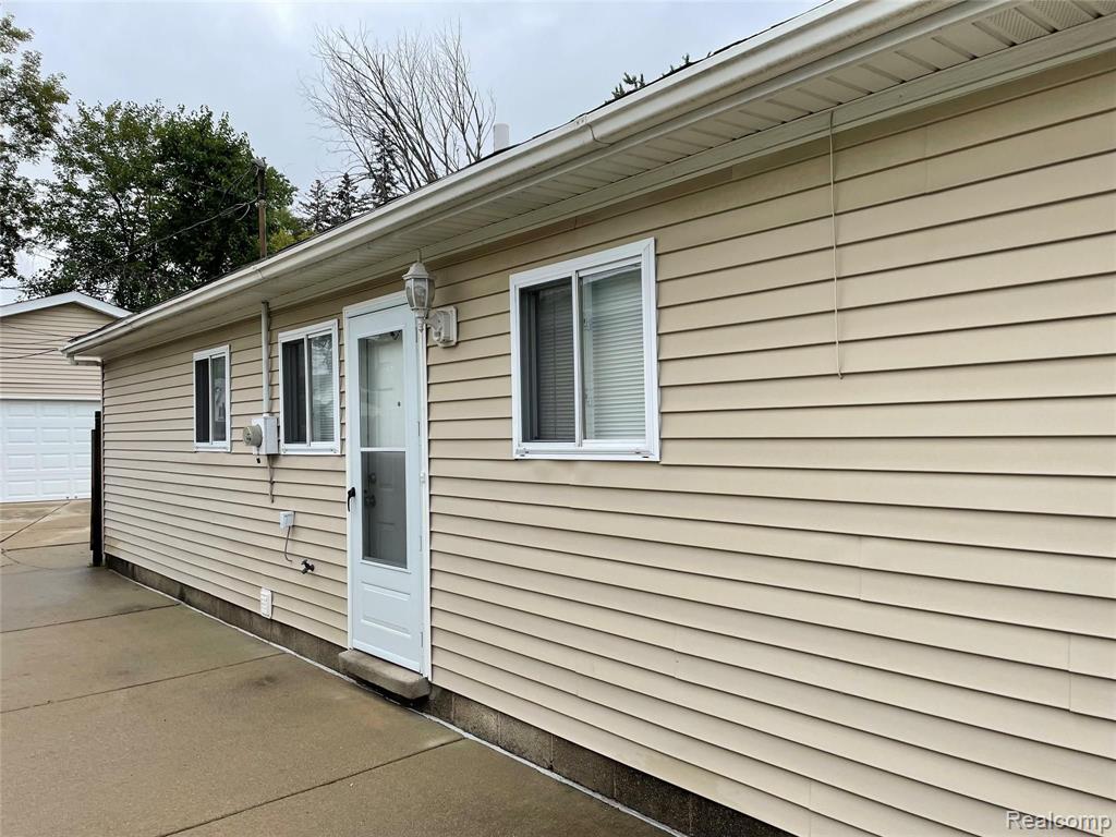4143 Stephens Road Warren, MI 48091 - Photo 2 of 16