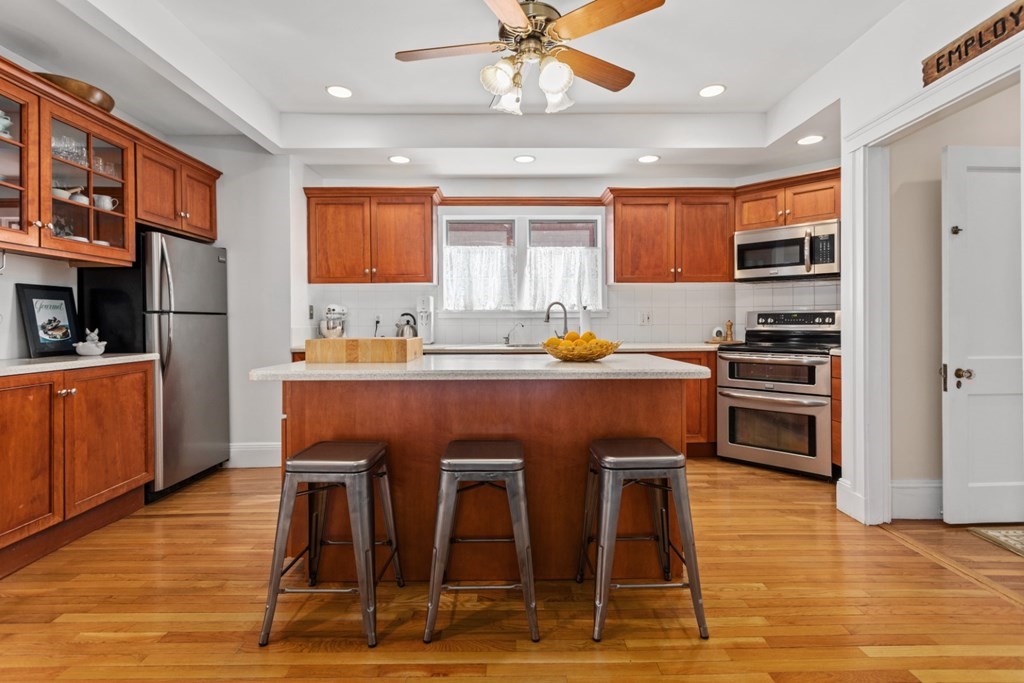 14 Peabody Road Stoneham, MA 02180 - Photo 14 of 42