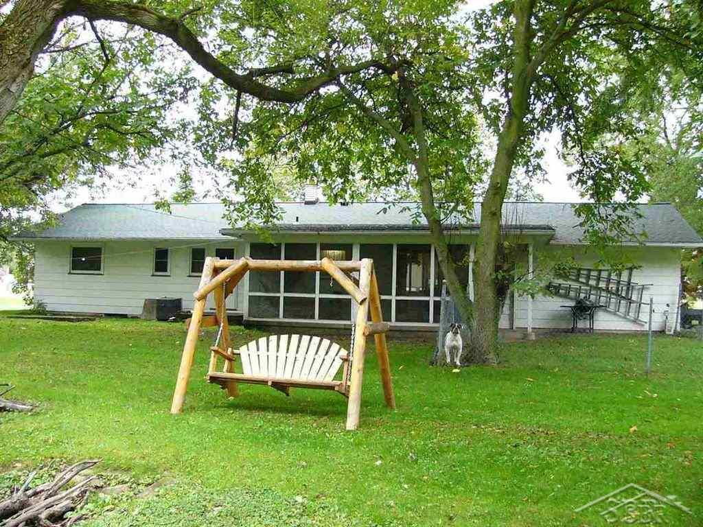 15596 Gratiot Road Hemlock, MI 48626 - Photo 12 of 12 31333444-11.JPG