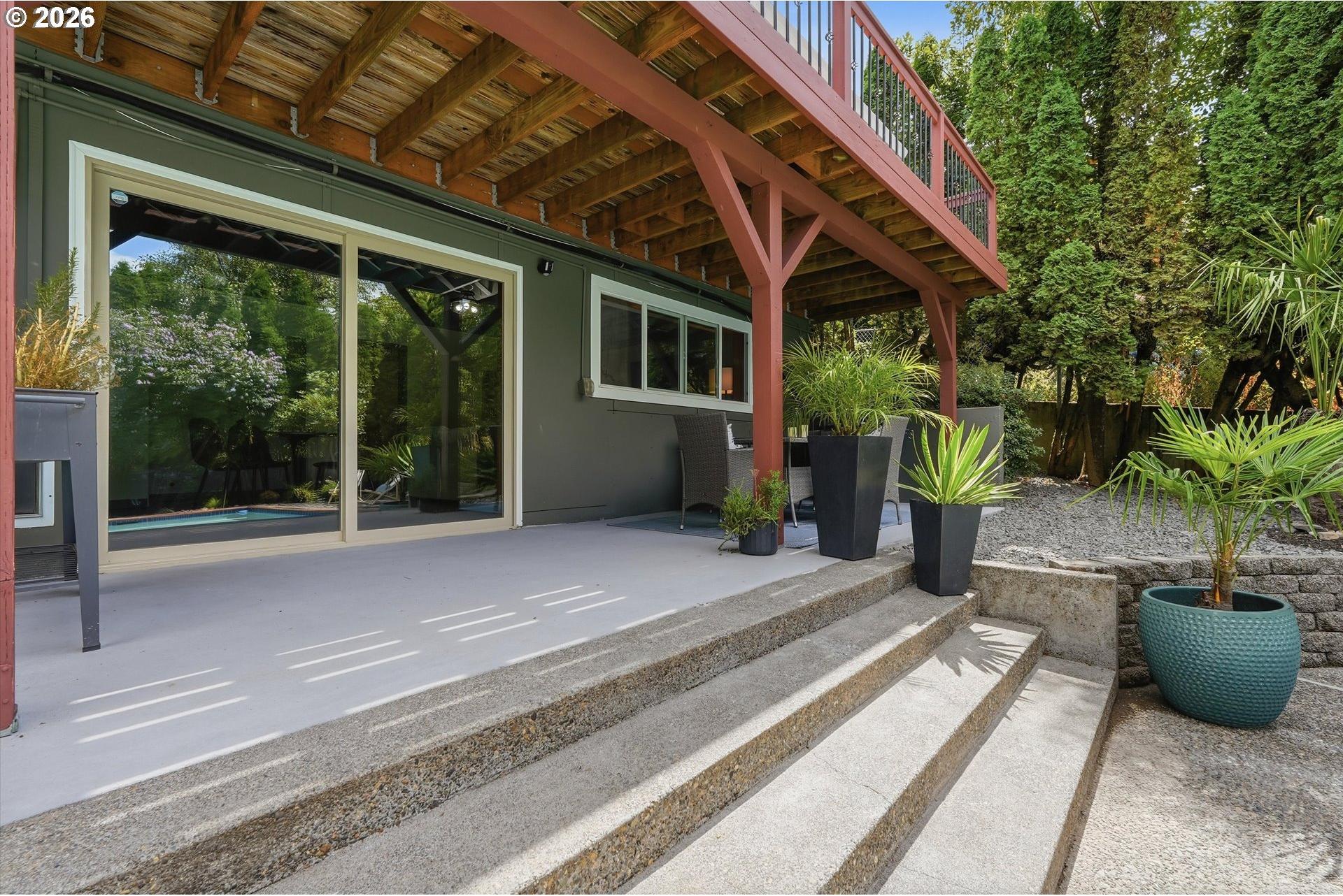 3211 Southwest Ridge Drive Portland, OR 97219 - Photo 36 of 43 Gallery Image 36