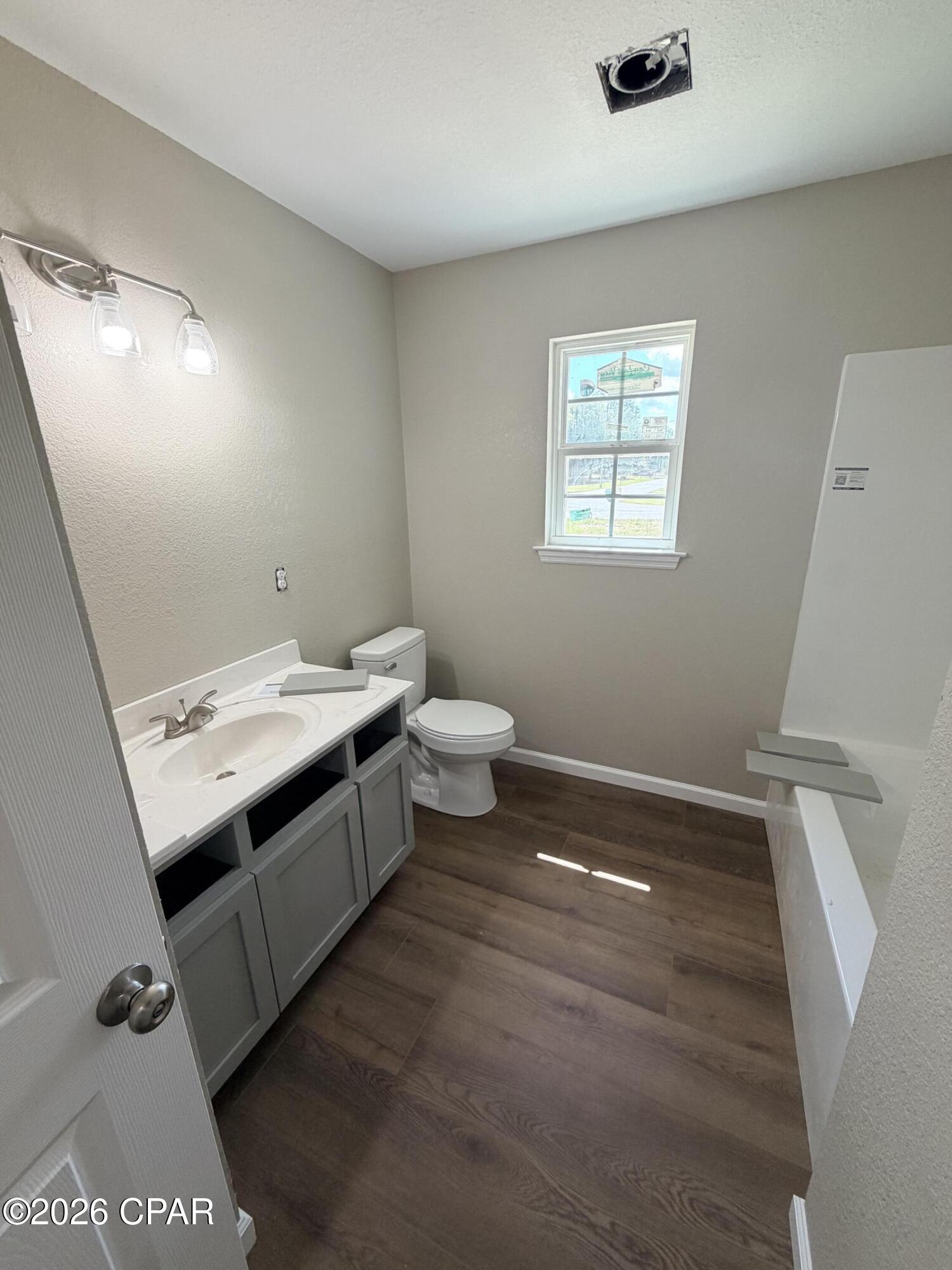 6642 Grande Oak Loop Grand Ridge, FL 32442 - Photo 5 of 9