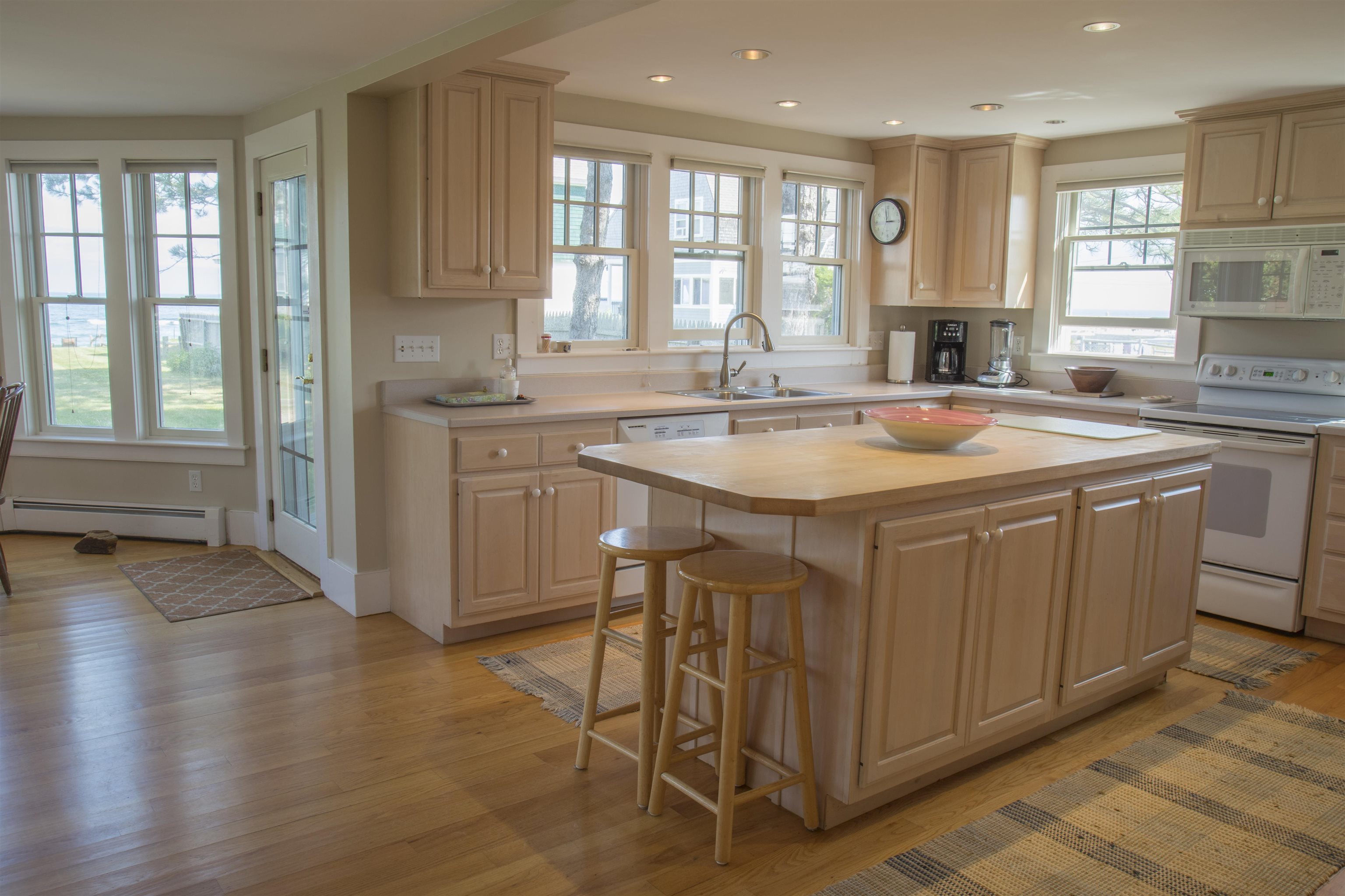 1242 Ocean Boulevard Rye, NH 03870 - Photo 4 of 27