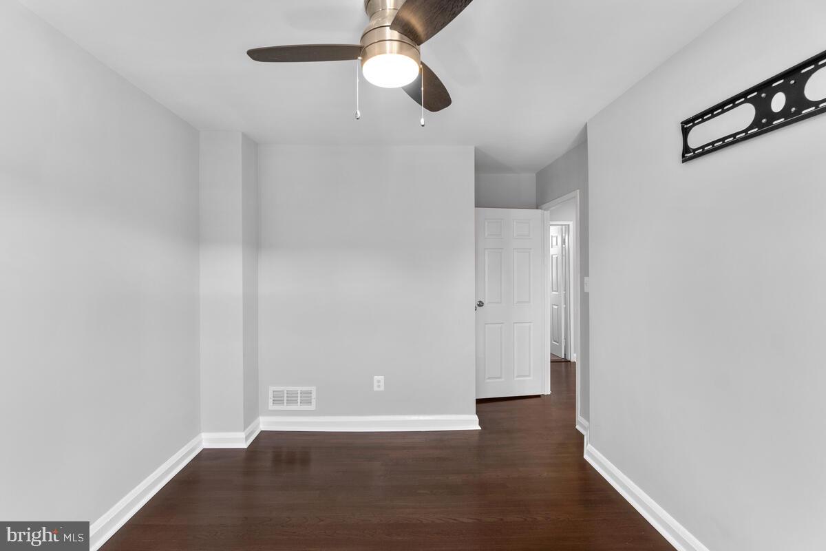 3209 Vulcan Road Dundalk, MD 21222 - Photo 37 of 58 Bedroom 2