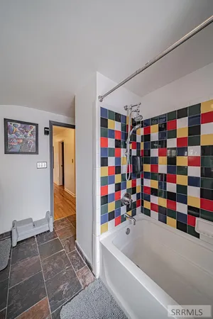 $2,900 | 976 Canyon Avenue, Idaho Falls, ID 83402