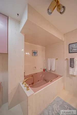 $2,900 | 976 Canyon Avenue, Idaho Falls, ID 83402