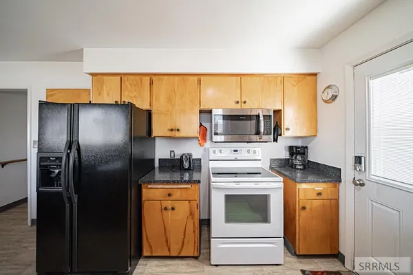 $2,900 | 976 Canyon Avenue, Idaho Falls, ID 83402